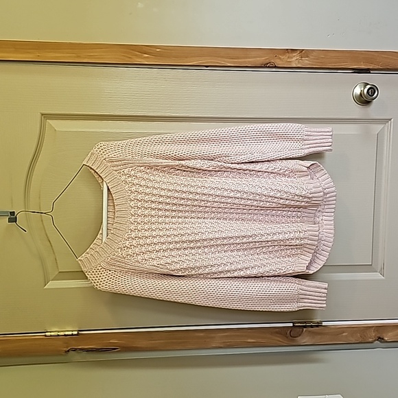 Calvin Klein Sweaters - Calvin Klein Large pink knit sweater